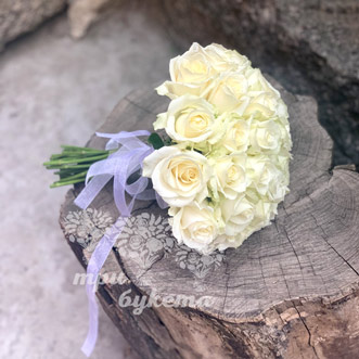 Букет невесты из белых роз «Твоя любовь»