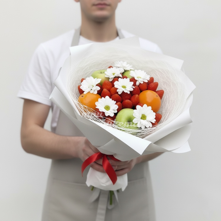 Букет из клубники и ромашек