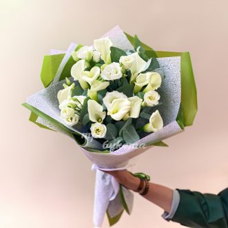 Букет цветов с доставкой в Екатеринбурге «Каллы» / Букеты / Каталог / Букетик 66